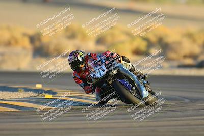 media/Nov-17-2024-CVMA (Sun) [[1fec520723]]/Race 18-Supersport Middleweight/